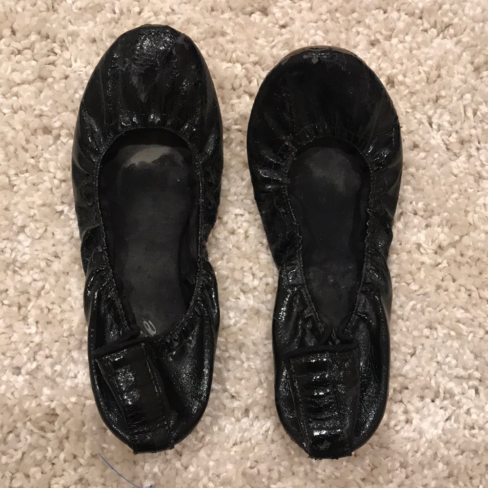 Well worn aerie flats